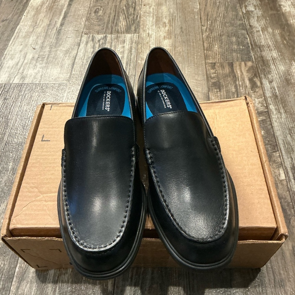 Dockers Men's Black Leather Loafer Size 10.5 - Picture 16 of 16